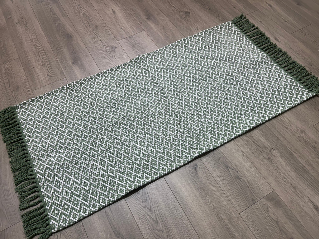 BED SIDE RUNNER