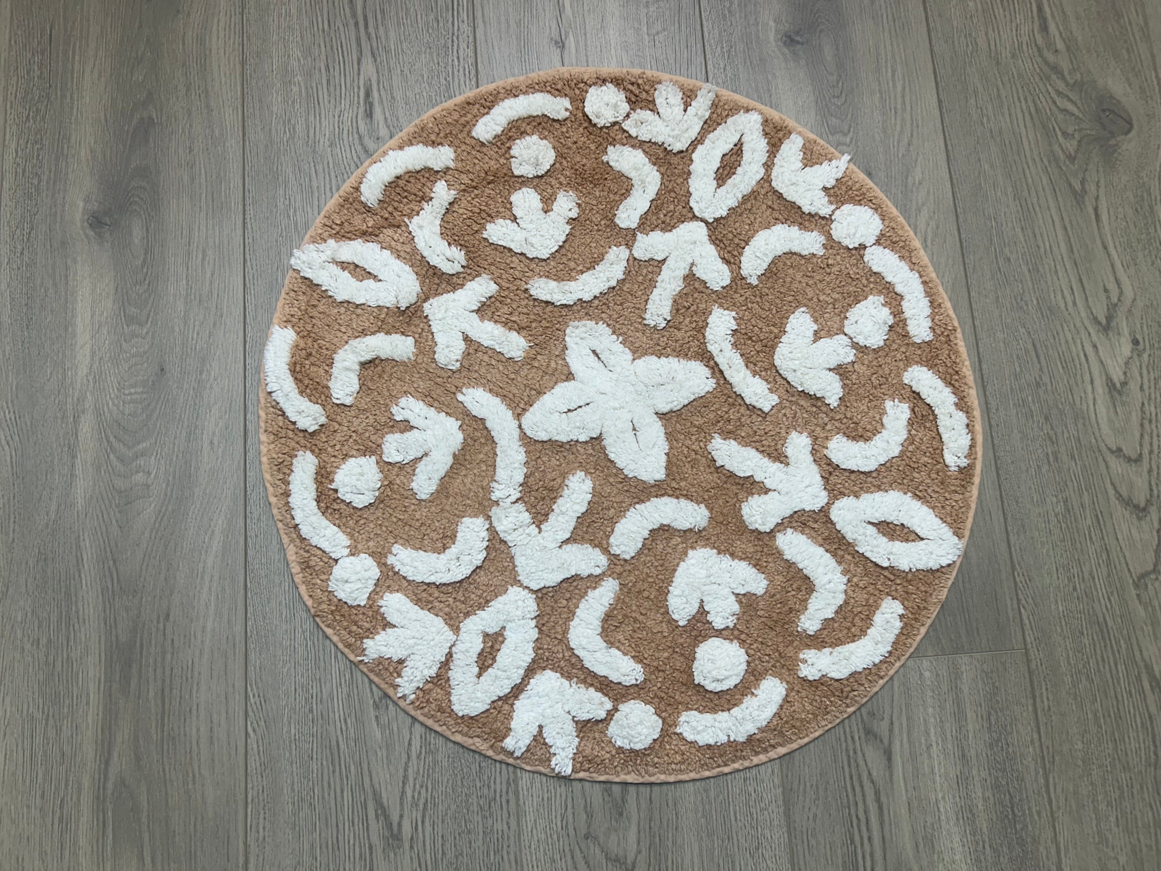 Soft Cotton bathmat with anti skid back 20" round